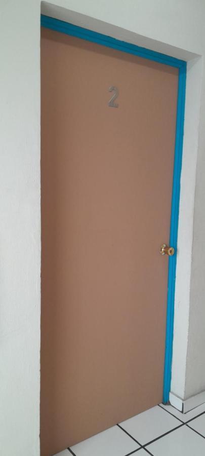 Hotel Happy House 2*